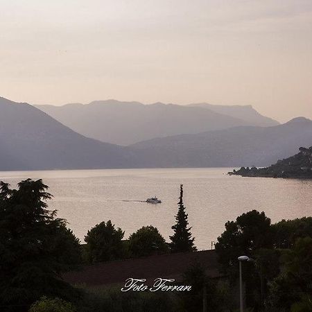 Villa Casa Vacanze Gli Ulivi Del Lago Sale Marasino Exterior foto