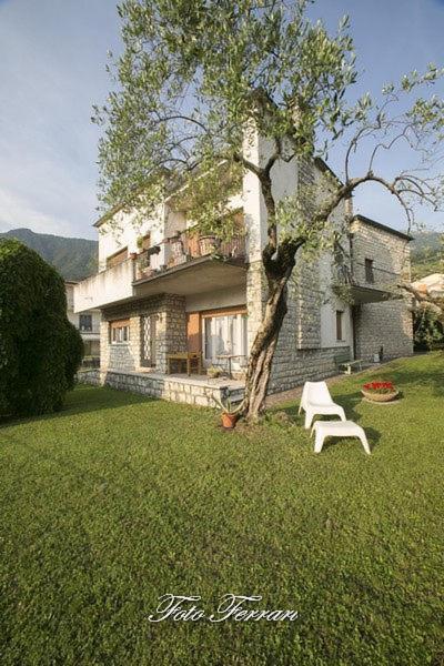 Villa Casa Vacanze Gli Ulivi Del Lago Sale Marasino Exterior foto